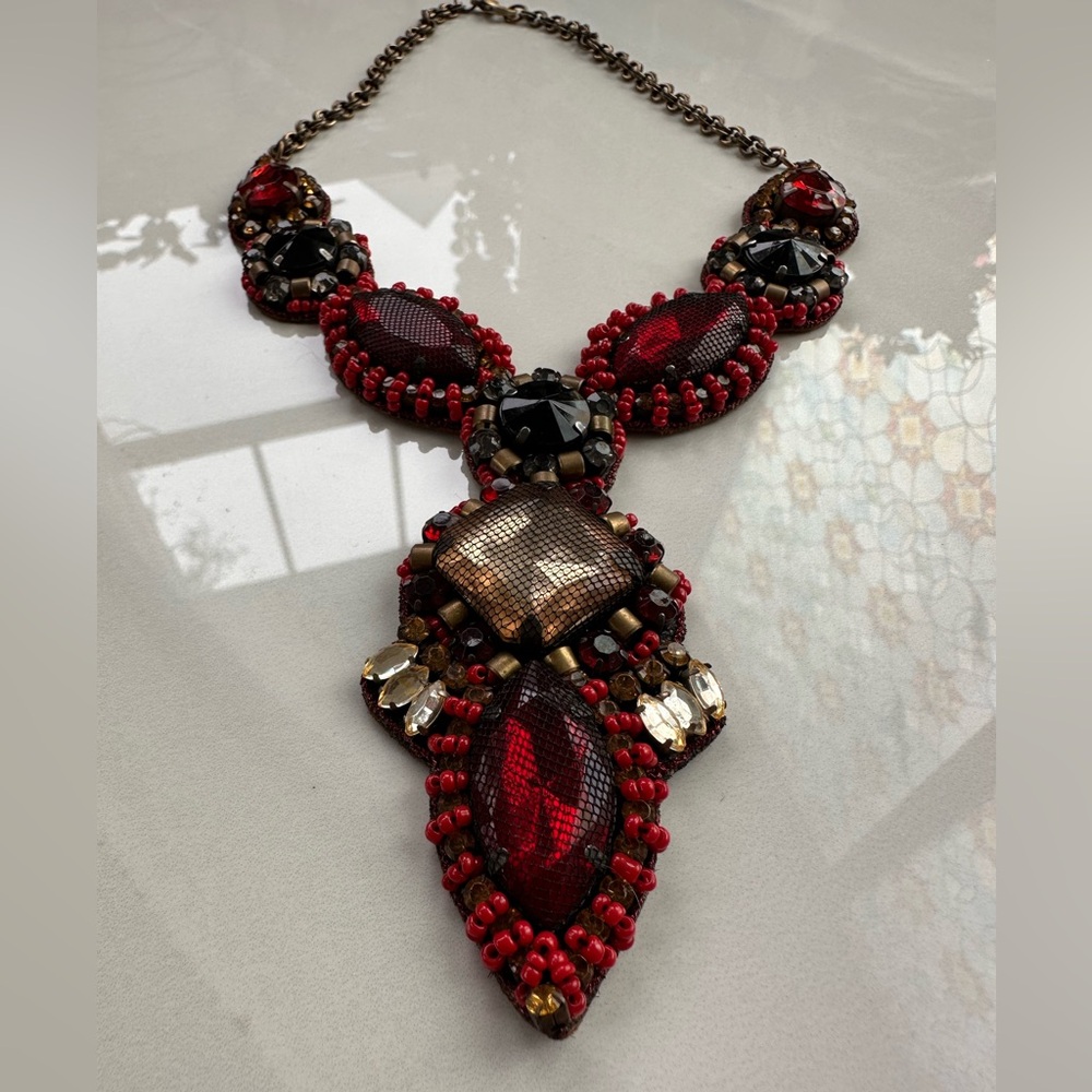 Gorgeous RARE Anthropologie “Epitome” Pendant Necklace - Picture 3 of 11